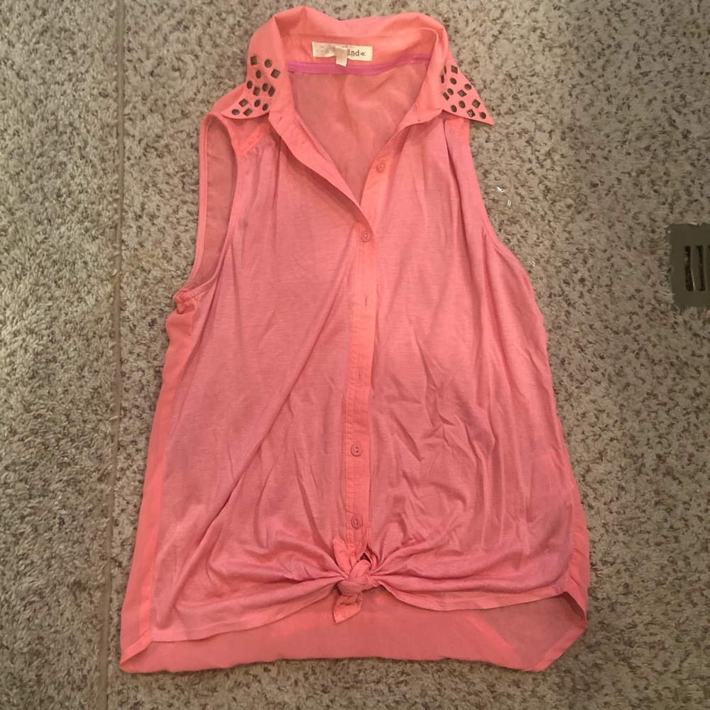 Pink tank top